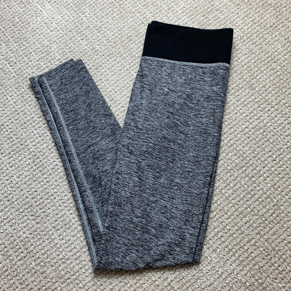 VS Pink ultimate yoga leggings